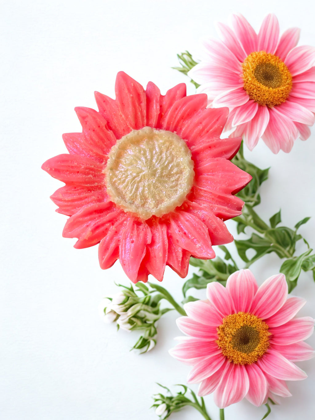 Sunflower shaped wax melt pink peony and cotton flower