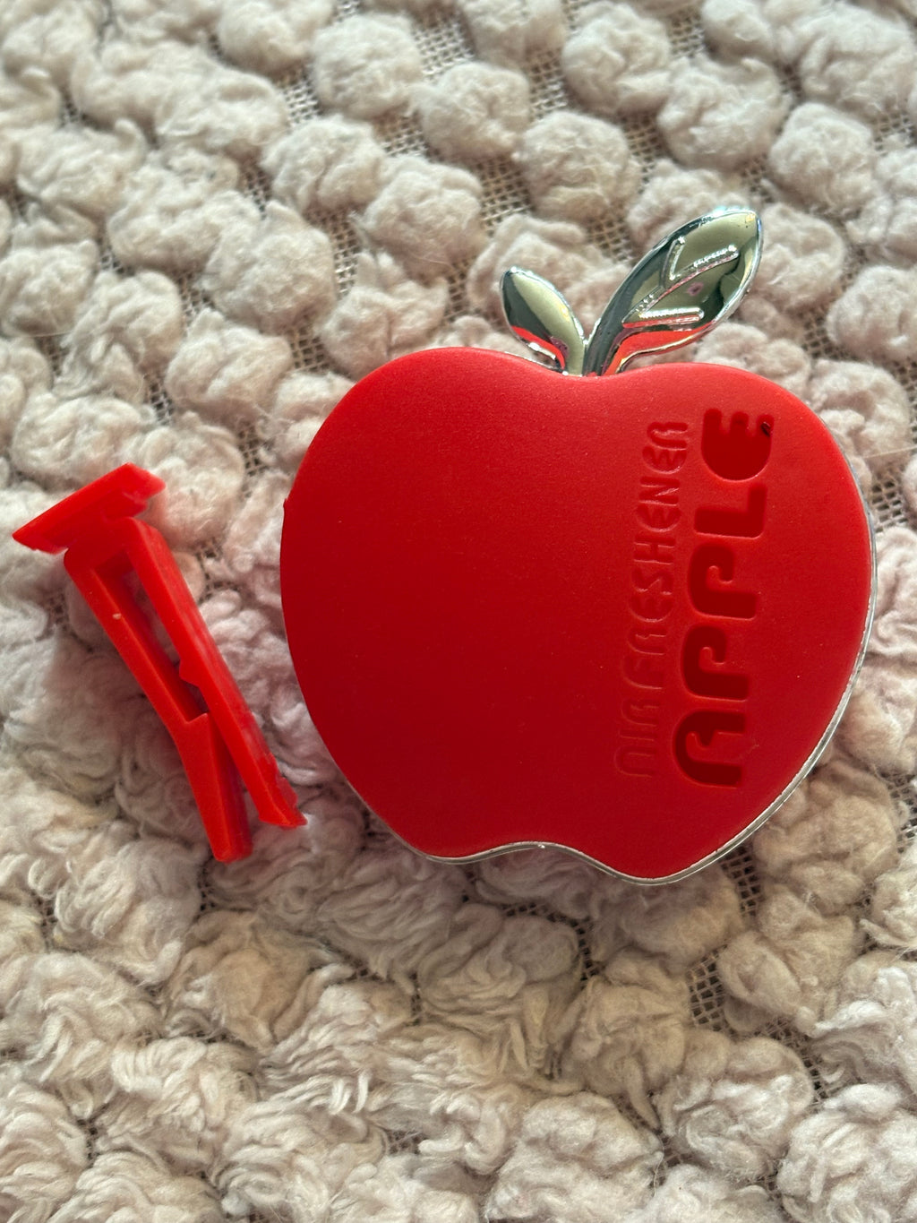 Apple Car Vent Clip and Disc