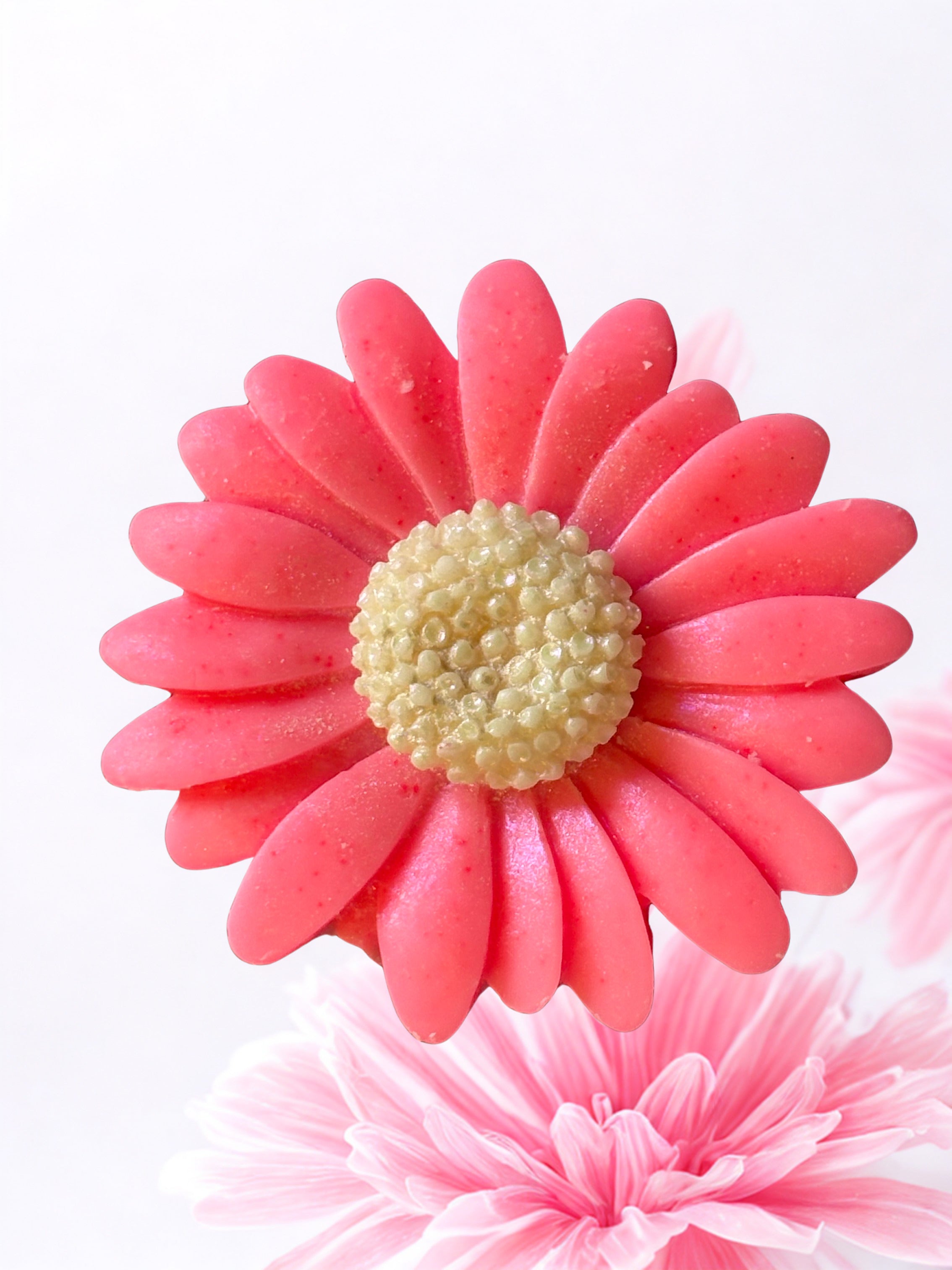 Daisy shaped wax melt pink peony and cotton flower